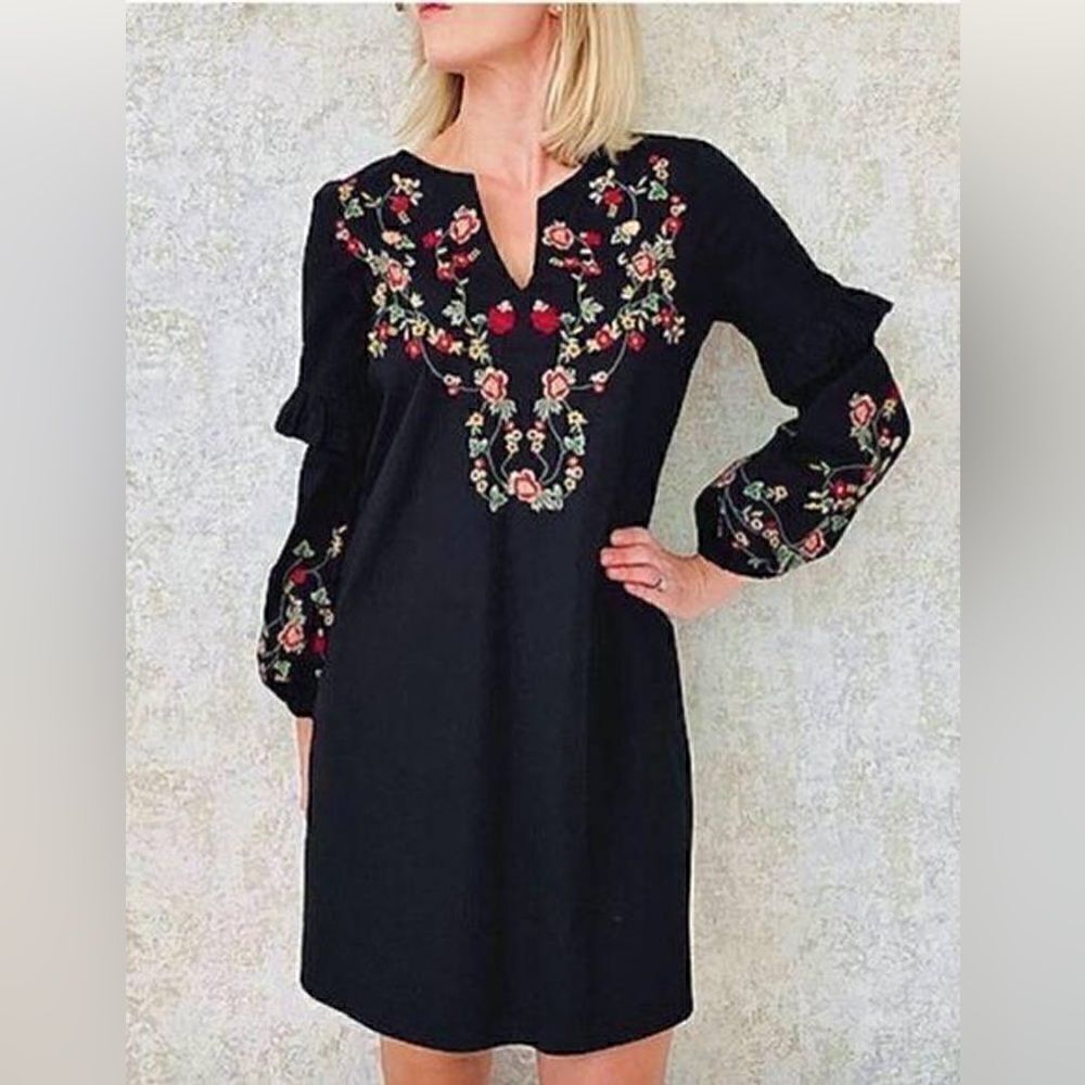 Evereve Braeve Ruffle Sleeve Floral embroidered Dress black size large